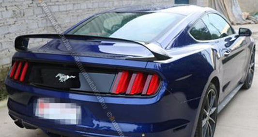 Why Do Cars Have Rear Wing Spoilers? Ford Mustang with Black Spoiler 